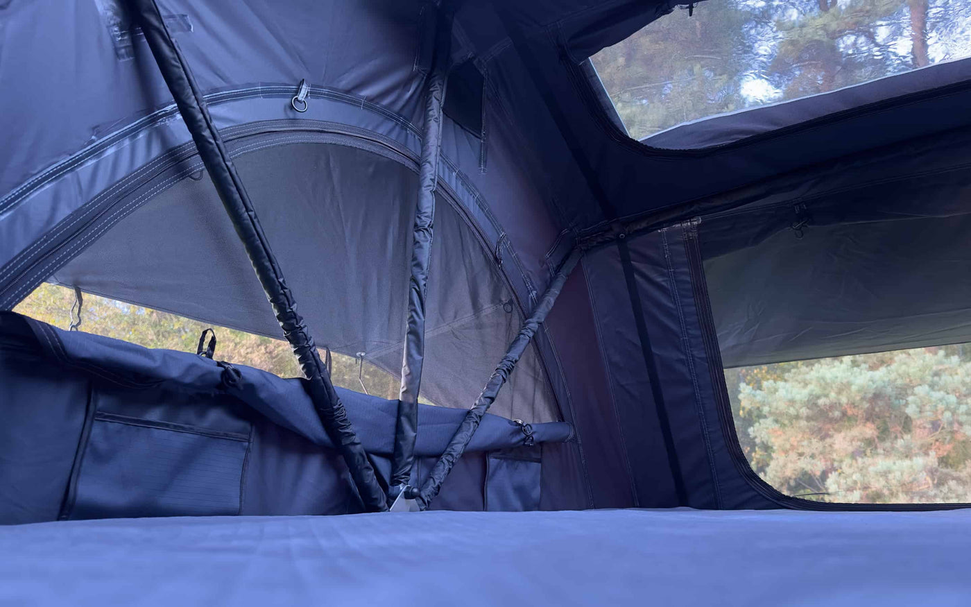 RoofBunk Explorer XL Soft Shell Roof Tent
